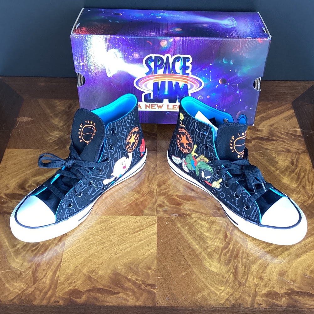 🔥🔥🏀Space Jam Converse tennis shoes 🏀🏀